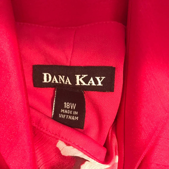 Dana Kay Rasberry and Green Two Piece Floral Maxi Dress w/Jacket, NWT, Size 18W - Picture 8 of 10